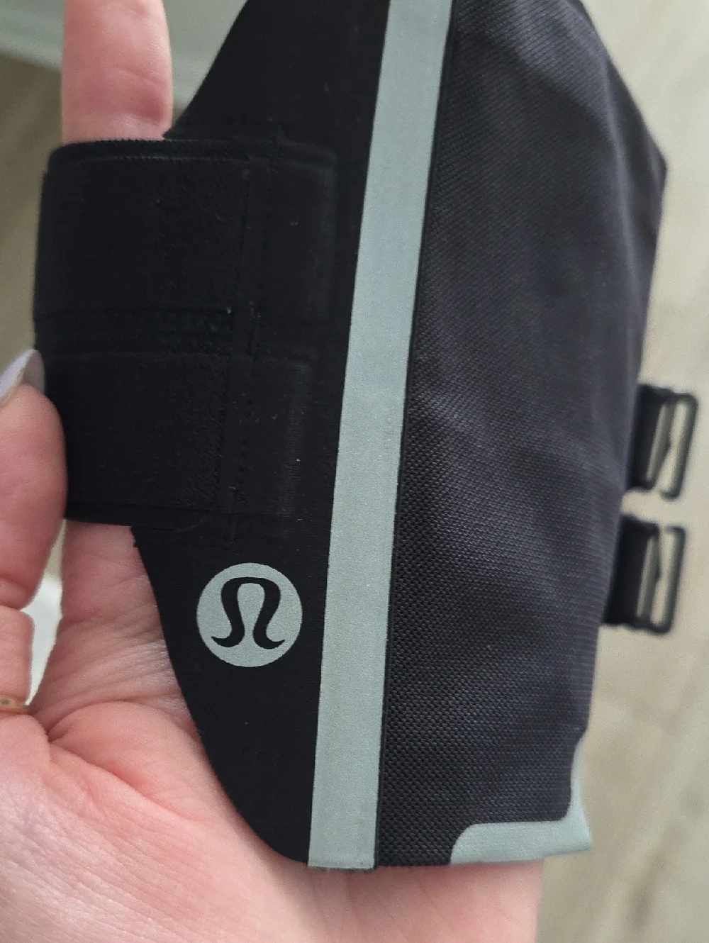 Lululemon Black Reflective Running Armband
